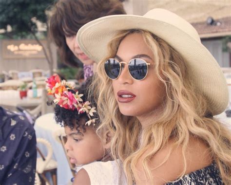 Beyoncé and Blue Ivy singlehandedly brought back the denim on 